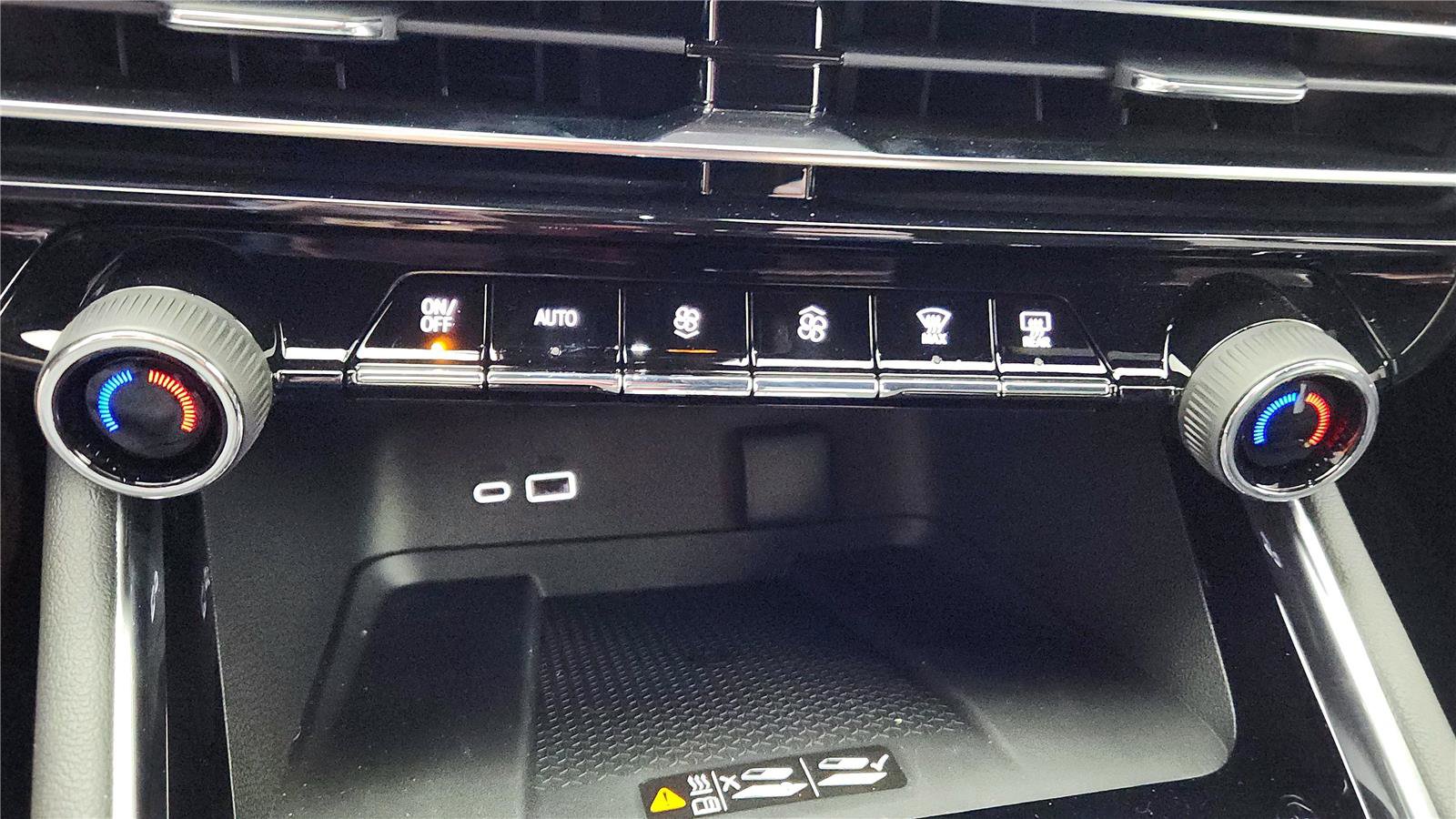 New 2026 Chevrolet Traverse Z71 w/ Enhanced Driving Package AWD/4WD image 26