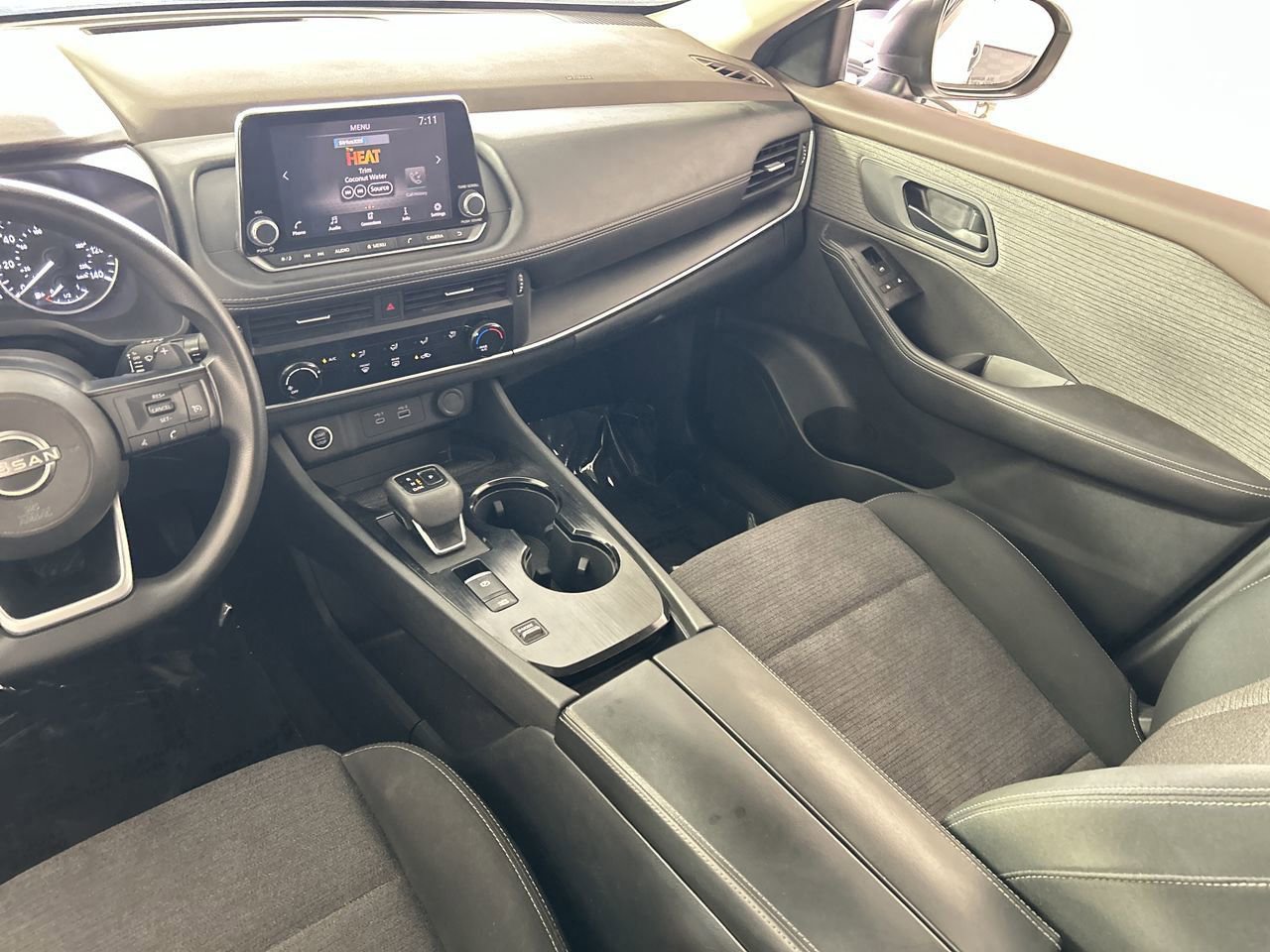 Used 2022 Nissan Rogue S FWD image 22