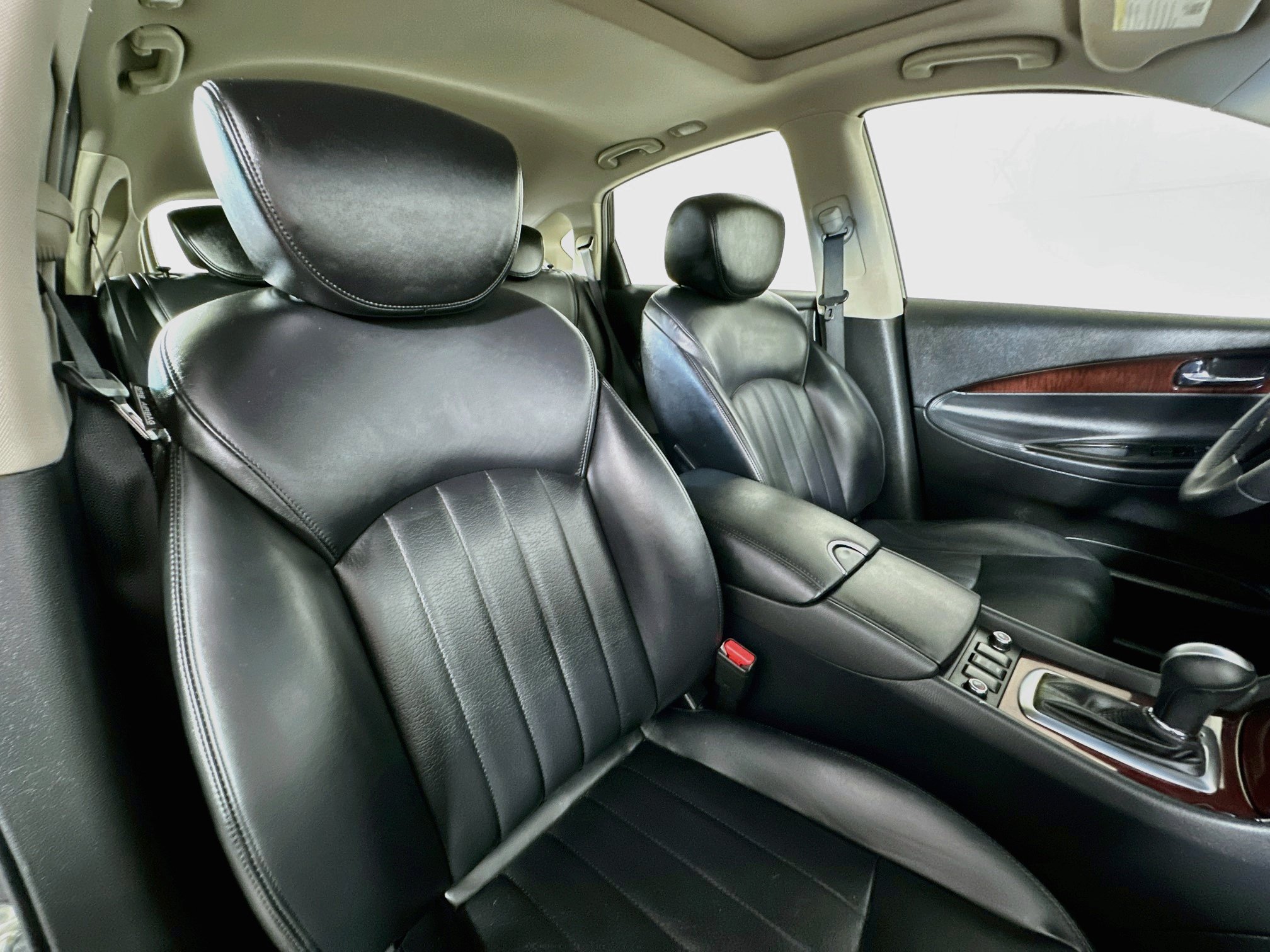 Used 2017 INFINITI QX50 AWD w/ Premium Plus Package image 28
