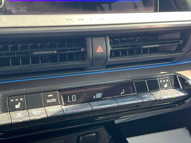 Certified 2024 Toyota Prius XLE AWD/4WD image 29