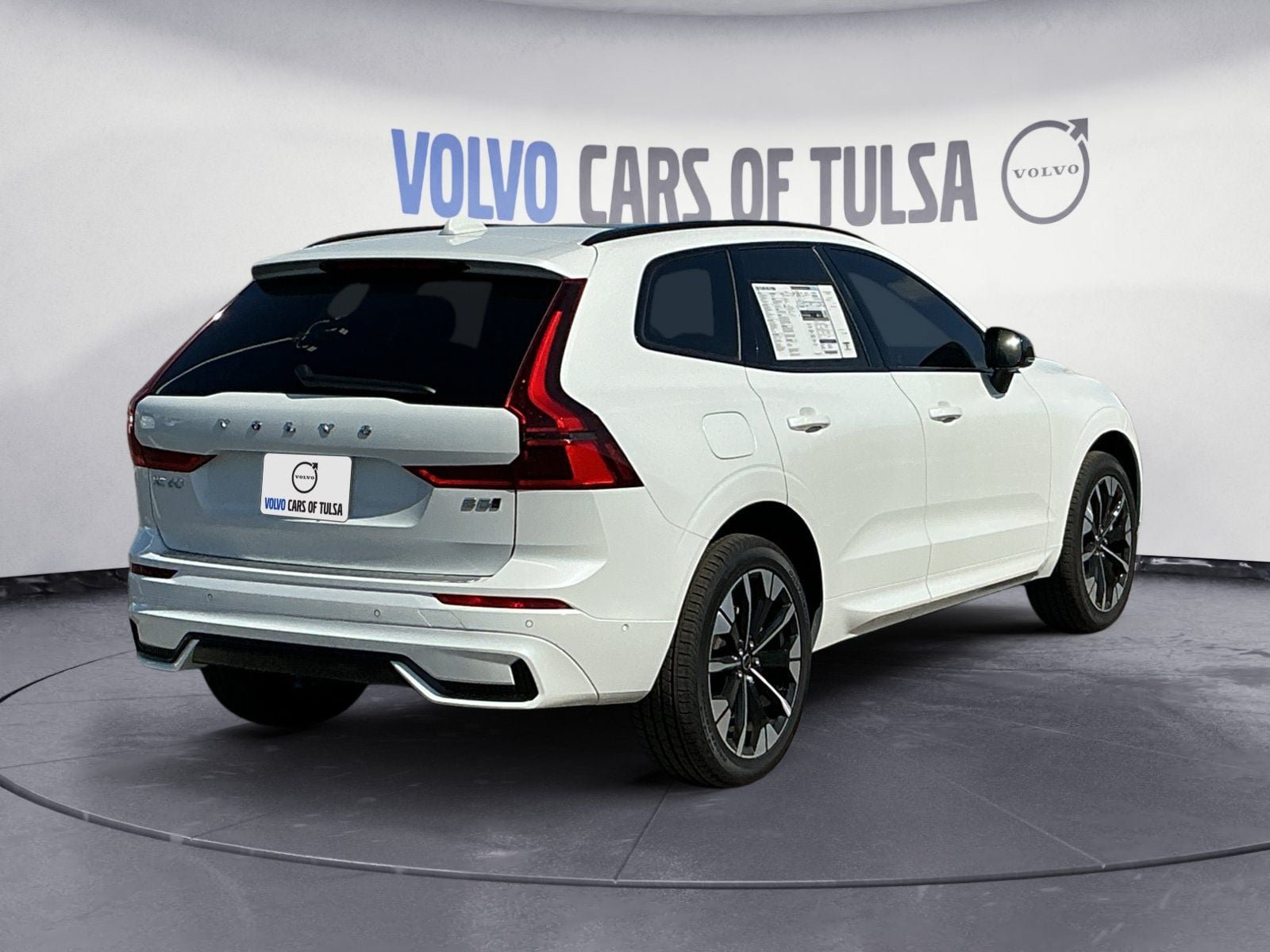 New 2026 Volvo XC60 B5 Plus w/ Protection Package Premier AWD/4WD image 5