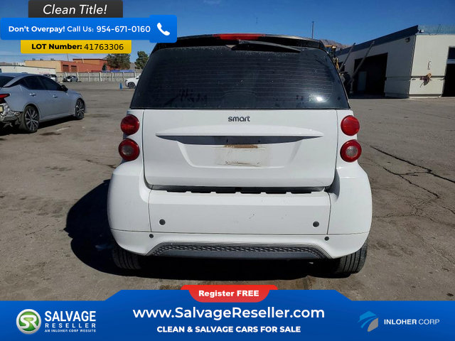 Used 2015 smart fortwo passion RWD image 8