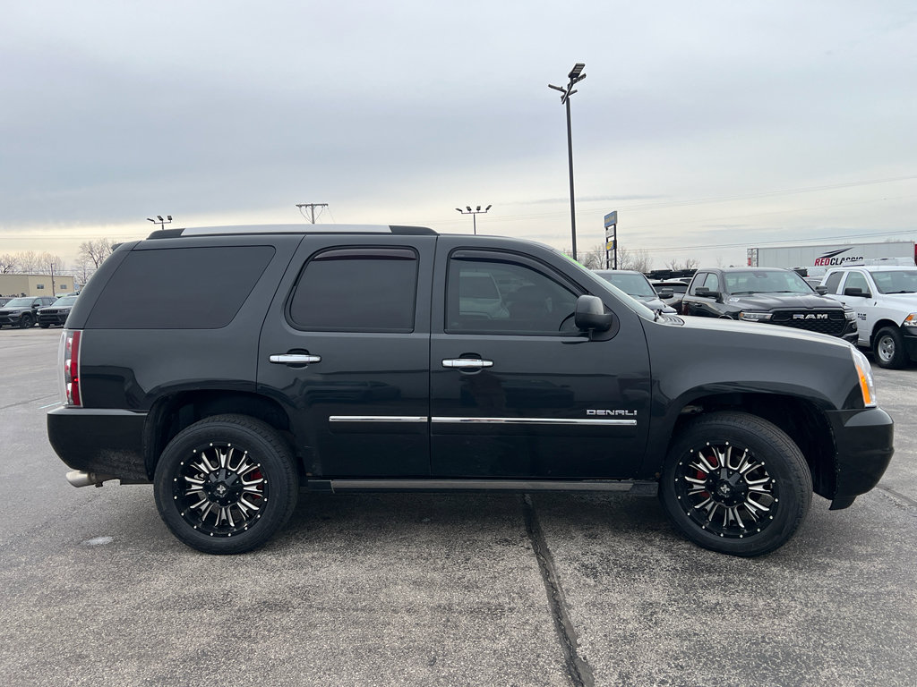 Used 2011 GMC Yukon Denali image 5