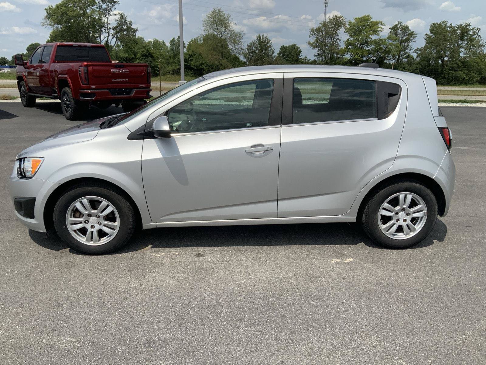 Used 2015 Chevrolet Sonic LT FWD image 7