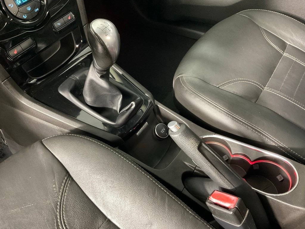 Used 2015 Ford Fiesta Titanium FWD image 18