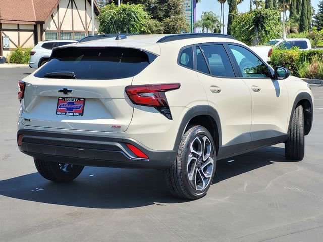 New 2026 Chevrolet Trax RS w/ Driver Confidence Package FWD image 4