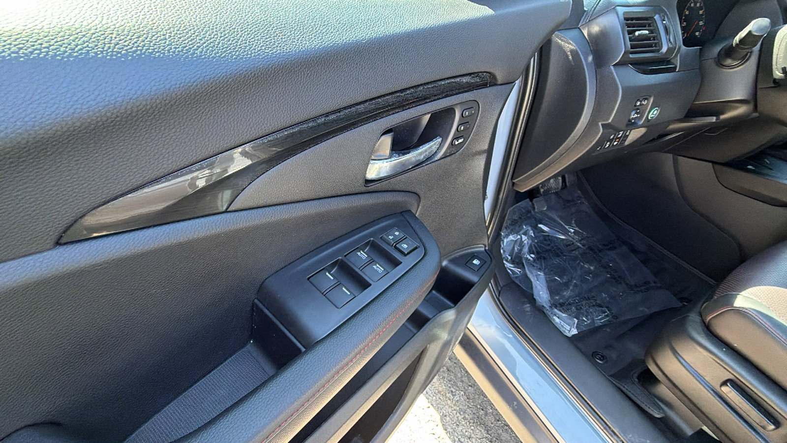 Used 2024 Honda Ridgeline Black Edition image 16