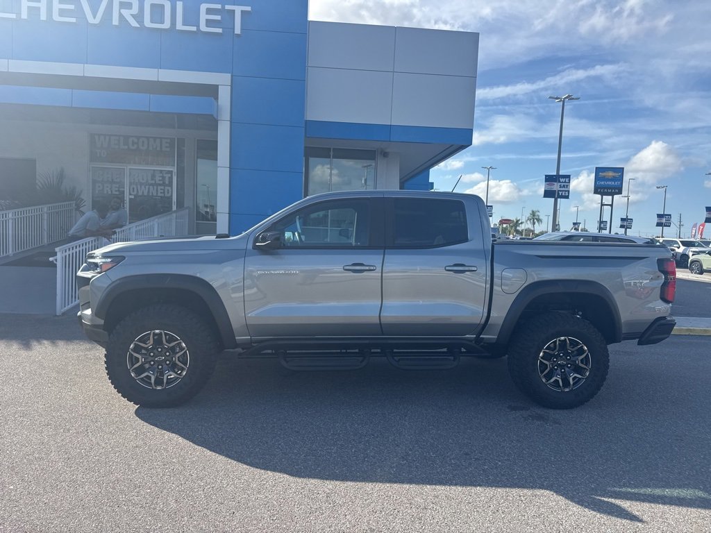 Used 2024 Chevrolet Colorado ZR2 w/ ZR2 Convenience Package III image 4