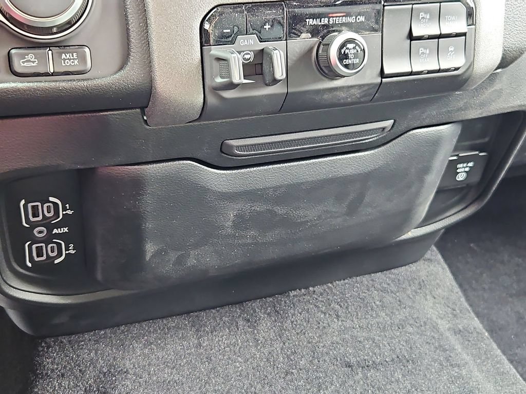 New 2026 RAM 1500 Classic Warlock AWD/4WD image 26