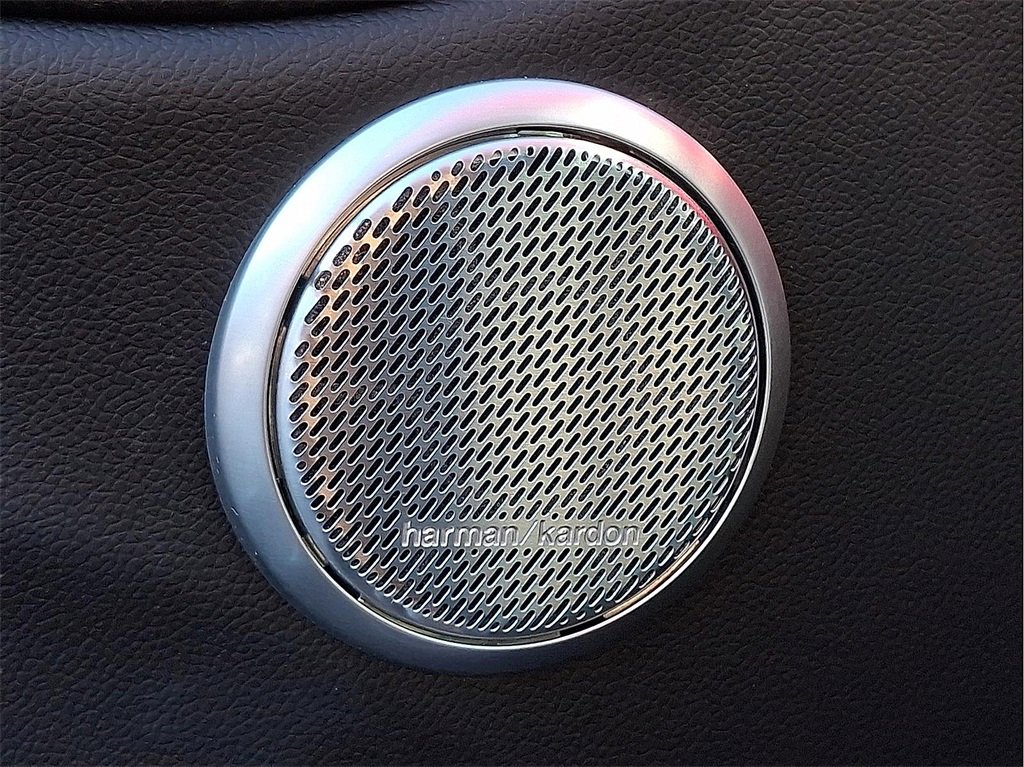 Used 2018 Alfa Romeo Giulia AWD image 25