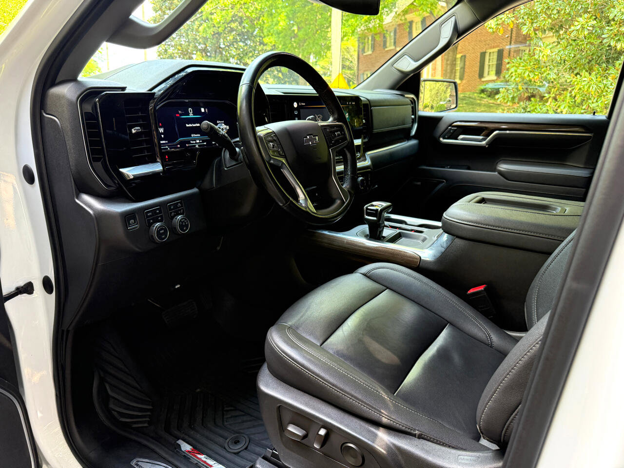 Used 2022 Chevrolet Silverado 1500 LT Trail Boss w/ LT Trail Boss Premium Package image 34