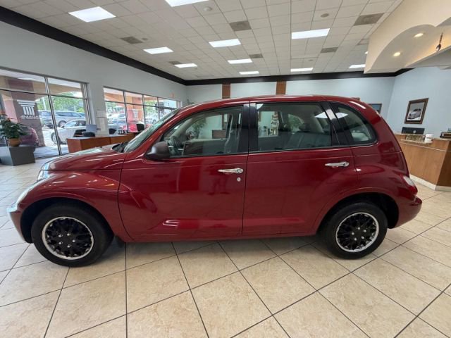 Used 2008 Chrysler PT Cruiser FWD image 4