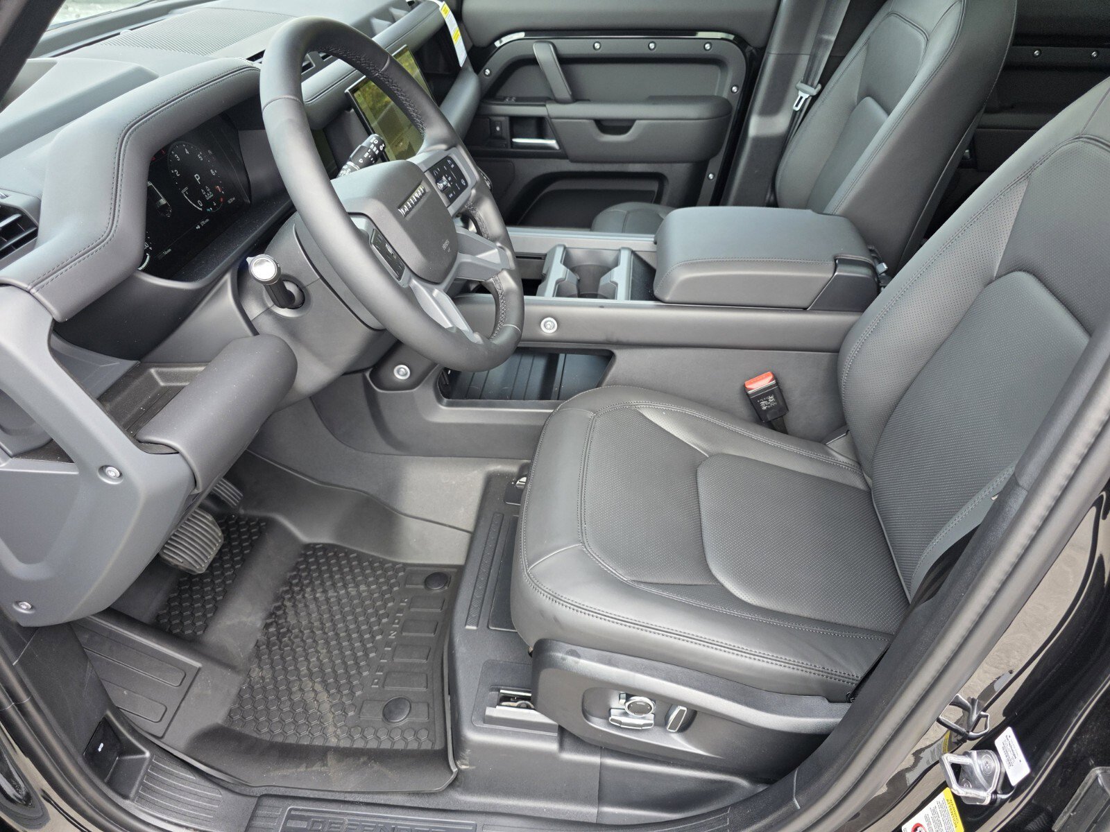 New 2026 Land Rover Defender 130 X-Dynamic SE AWD/4WD image 10