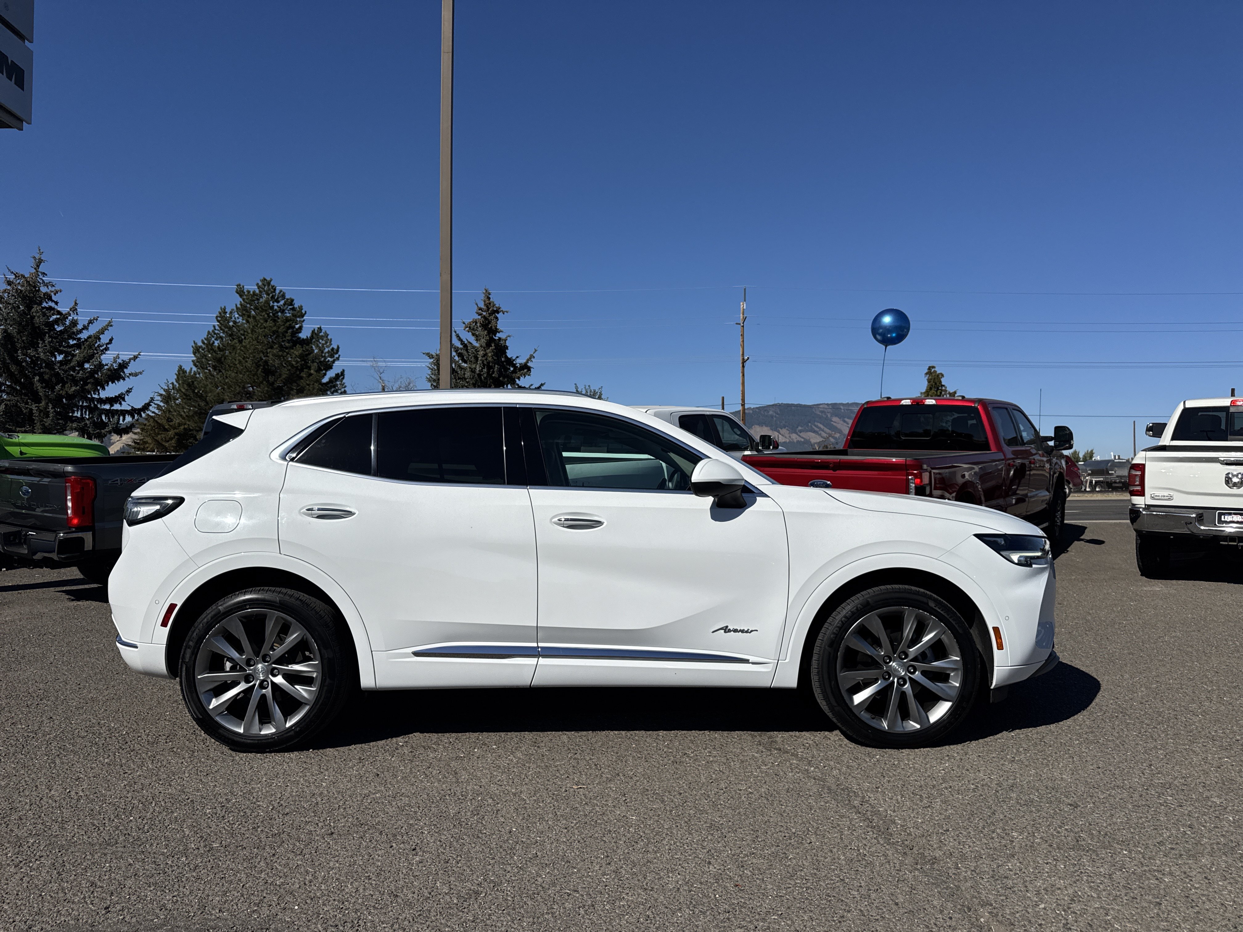 Used 2021 Buick Envision Avenir w/ Technology Package II AWD/4WD image 2