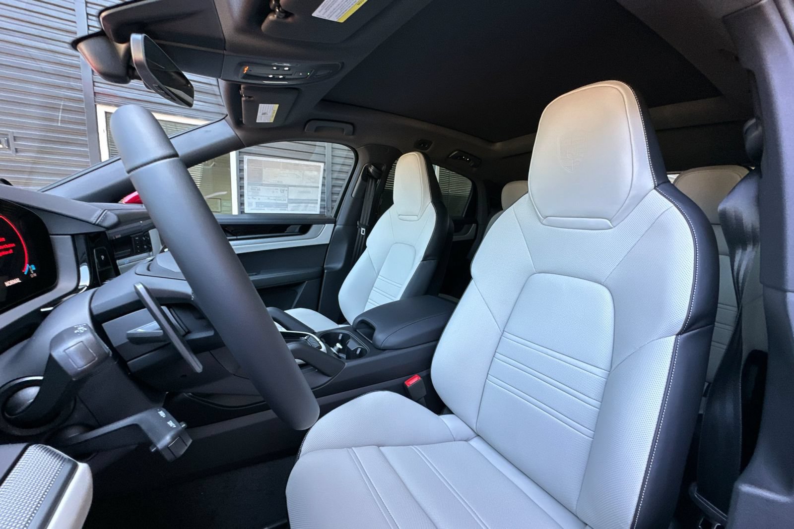 New 2026 Porsche Cayenne Coupe AWD/4WD image 5