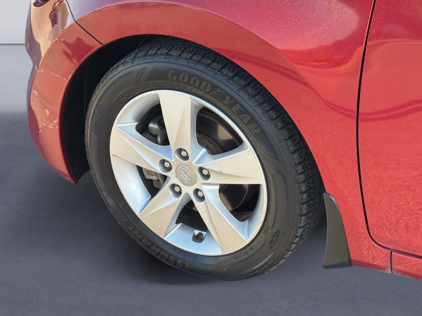 Used 2013 Hyundai Elantra GLS w/ Preferred Pkg image 9