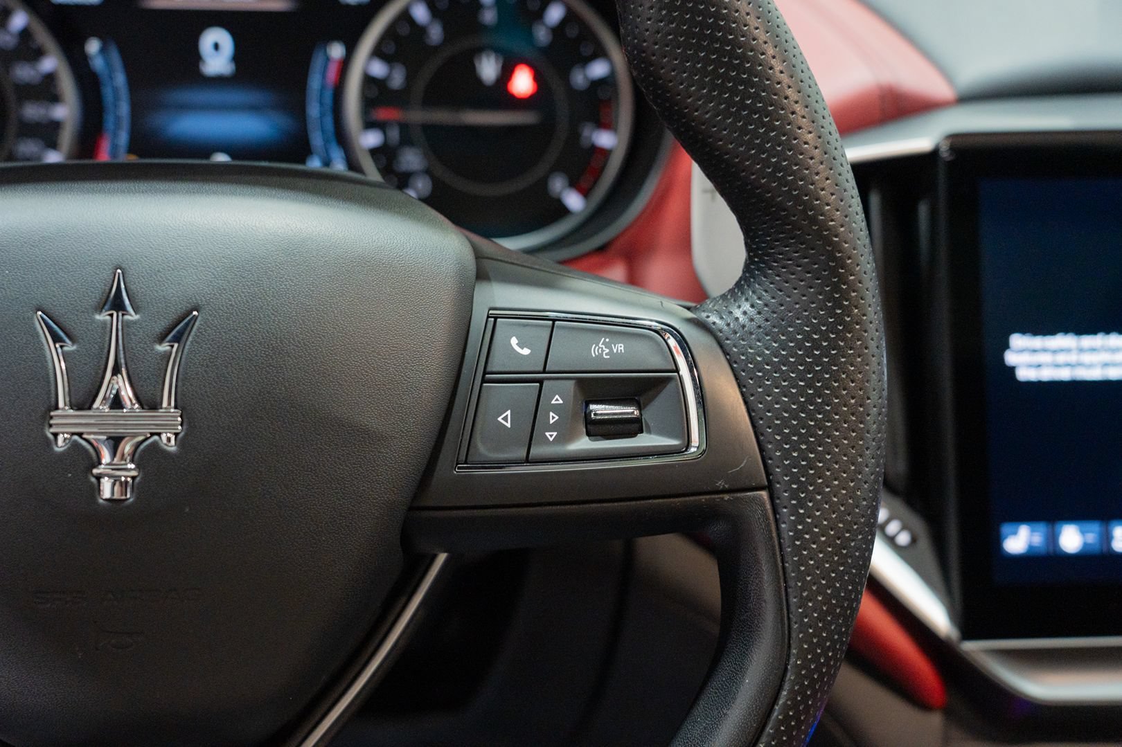 Used 2021 Maserati Ghibli S GranSport RWD image 37