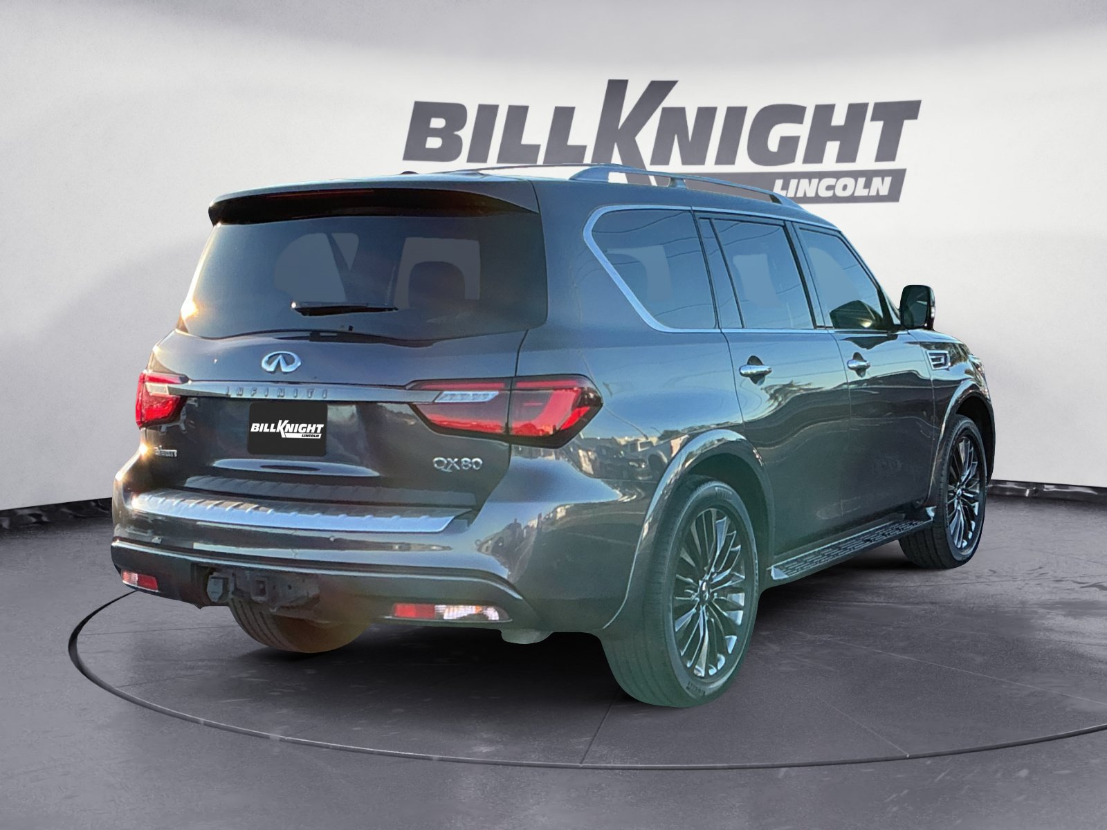 Used 2022 INFINITI QX80 Premium Select w/ Cargo Package RWD image 6