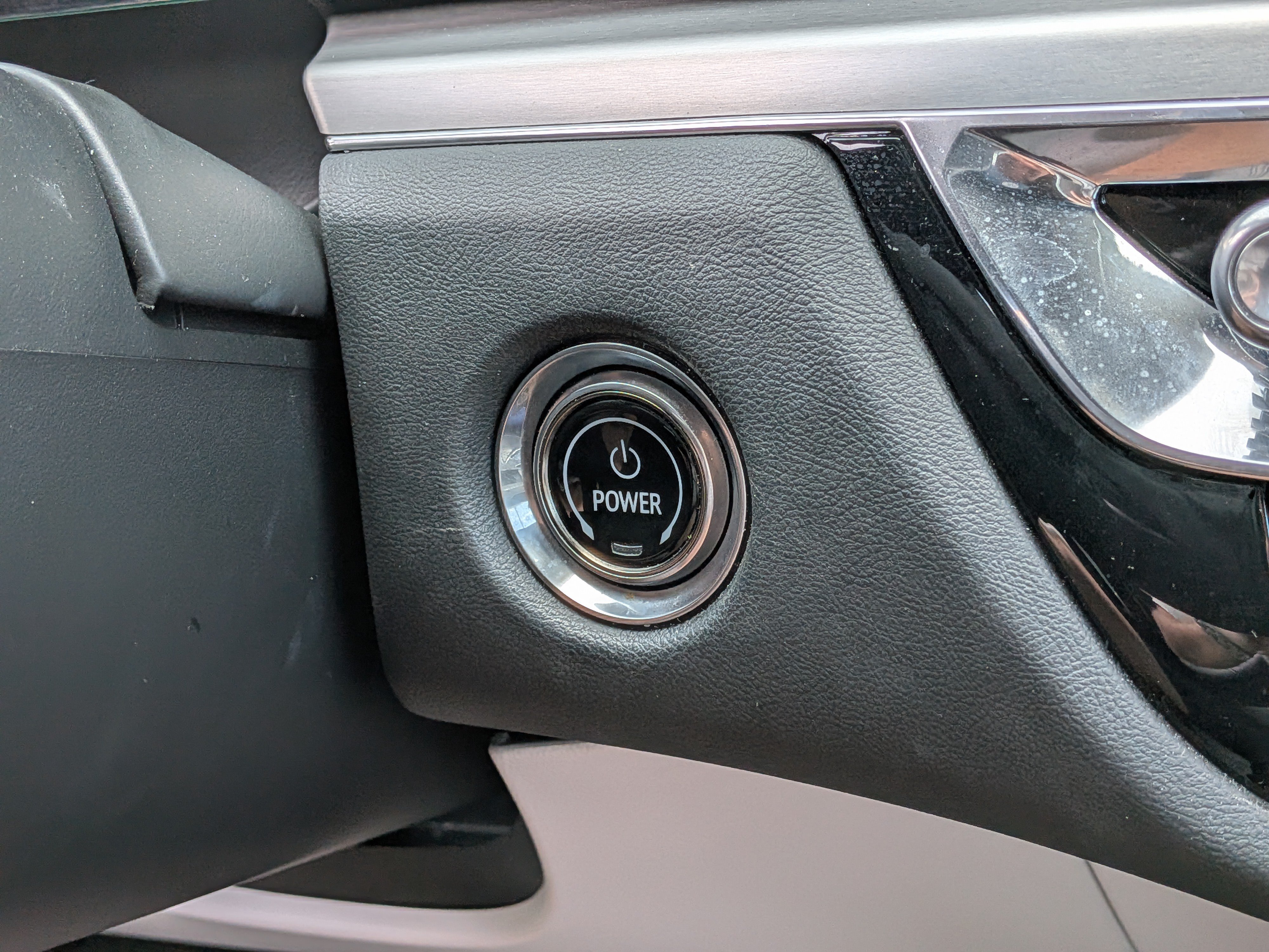 Used 2024 Cadillac Lyriq Sport w/ LPO, Floor Liner Package AWD/4WD image 29