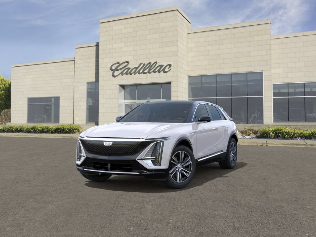 New 2025 Cadillac Lyriq Luxury w/ LPO, Floor Liner Package AWD/4WD image 8