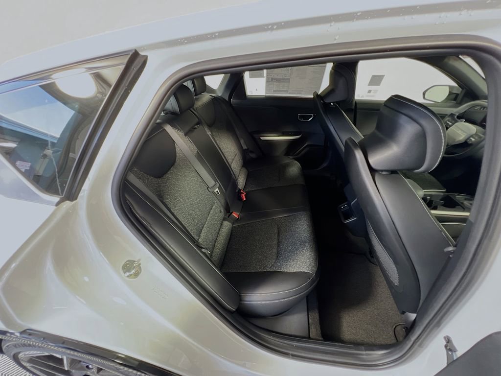 New 2025 Kia K4 GT-Line w/ GT-Line Sunroof Package FWD image 28
