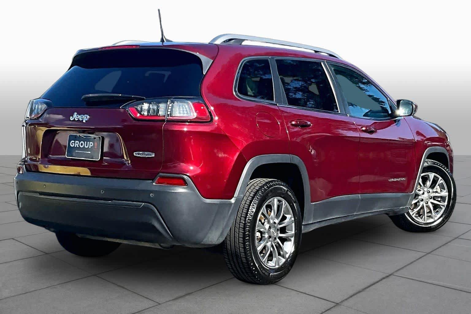 Used 2019 Jeep Cherokee Latitude Plus FWD image 13
