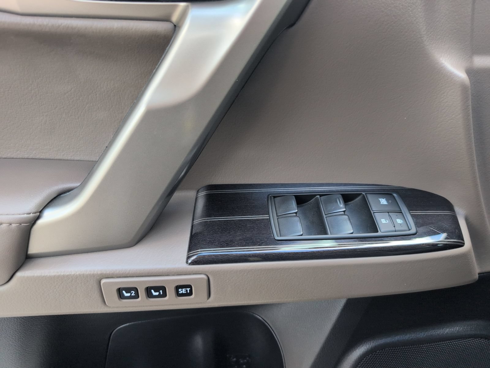 Certified 2021 Lexus GX 460 Premium w/ Premium Package AWD/4WD image 7
