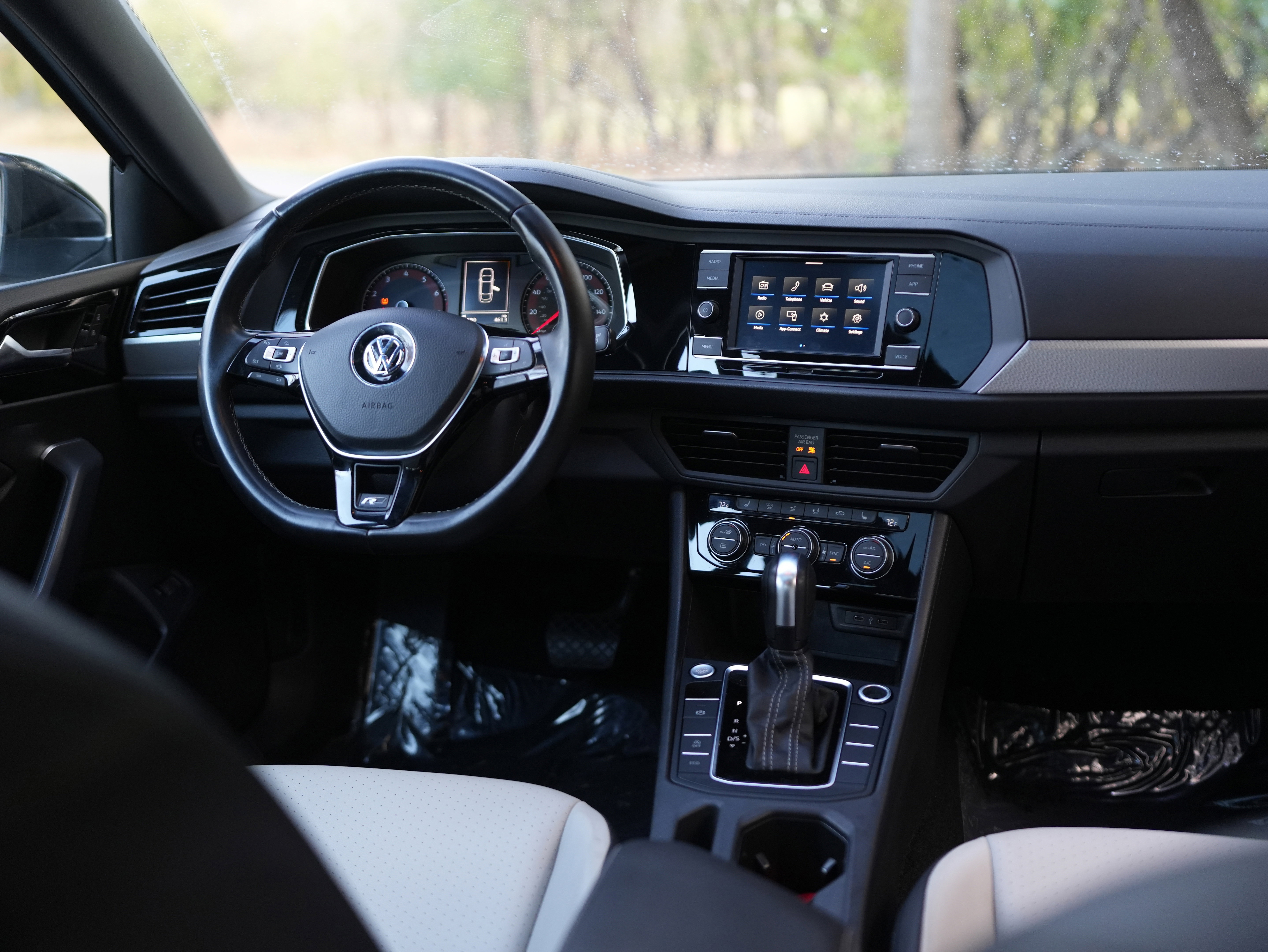 Used 2020 Volkswagen Jetta R-Line image 27