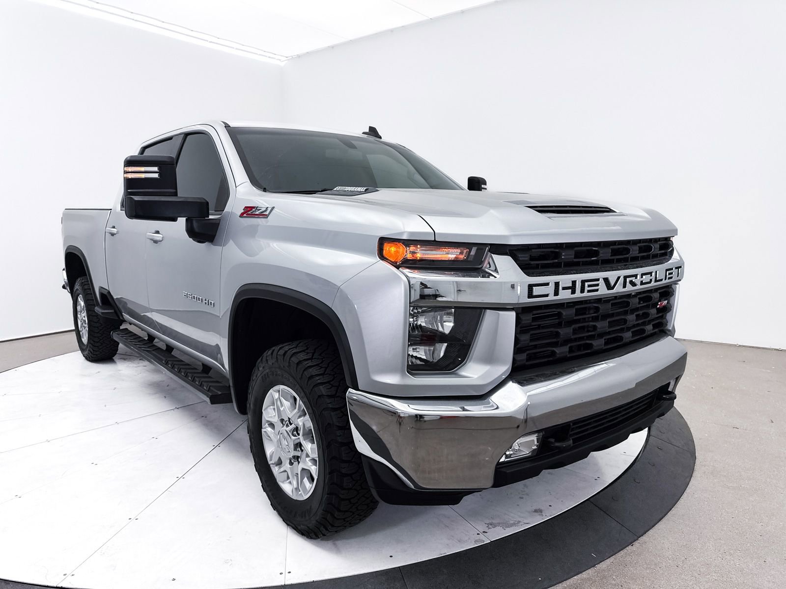 Used 2022 Chevrolet Silverado 2500 LT w/ Convenience Package image 12