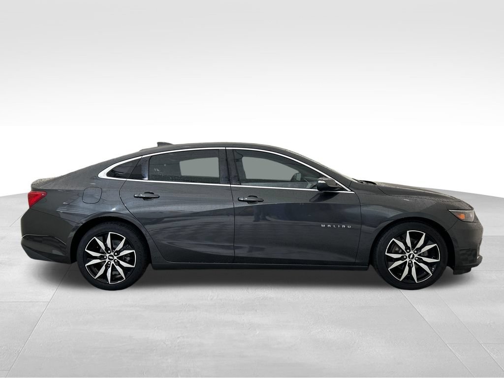 Used 2018 Chevrolet Malibu LT w/ Leather Package FWD image 6