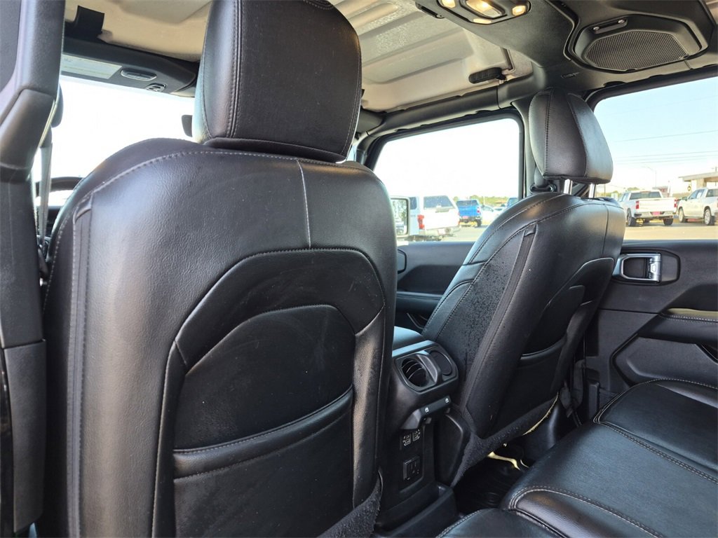 Used 2022 Jeep Wrangler Unlimited Sahara image 32