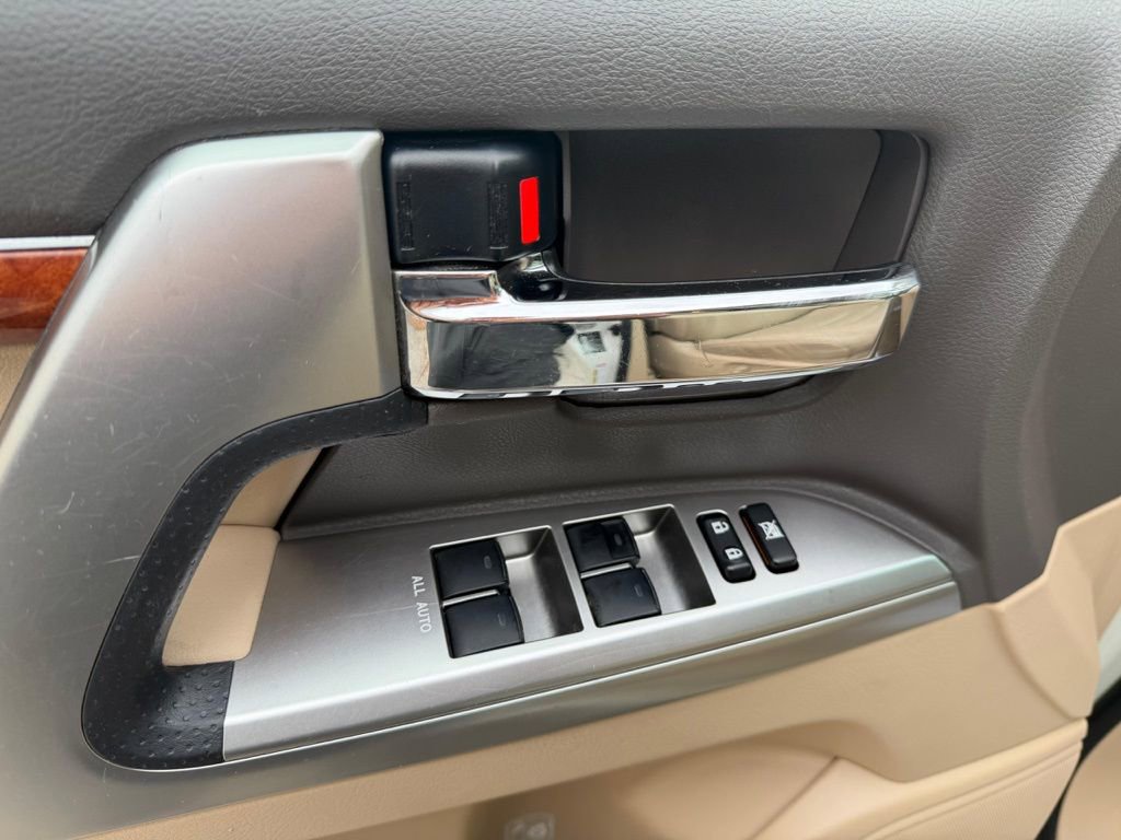 Used 2014 Toyota Land Cruiser AWD/4WD image 13