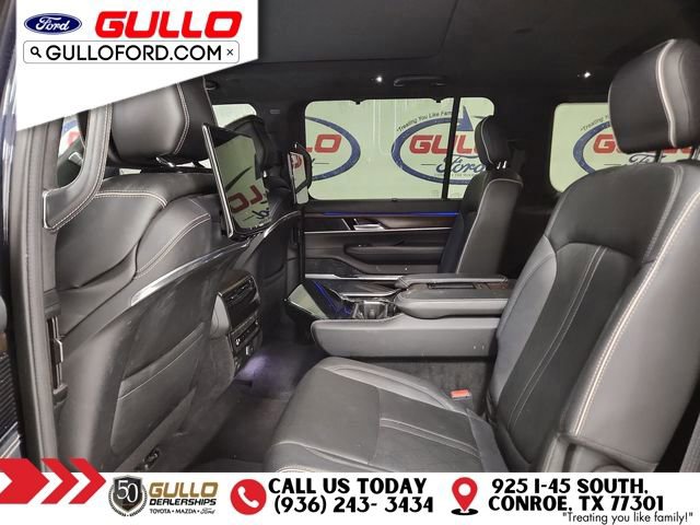 Used 2022 Jeep Grand Wagoneer Series II w/ Rear Seat Video Group 1 image 14
