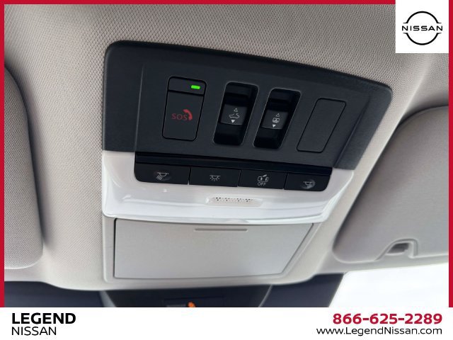 Certified 2024 Nissan Pathfinder Platinum w/ Cargo Package AWD/4WD image 32