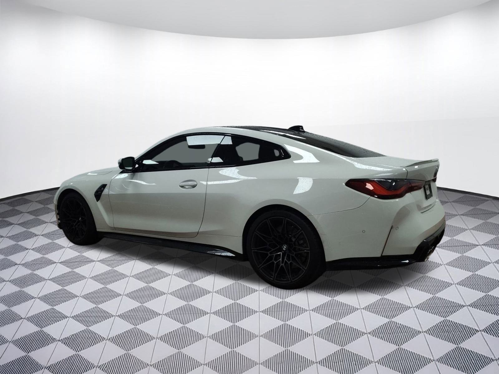 Used 2022 BMW M4 Coupe w/ Parking Assistance Package image 3