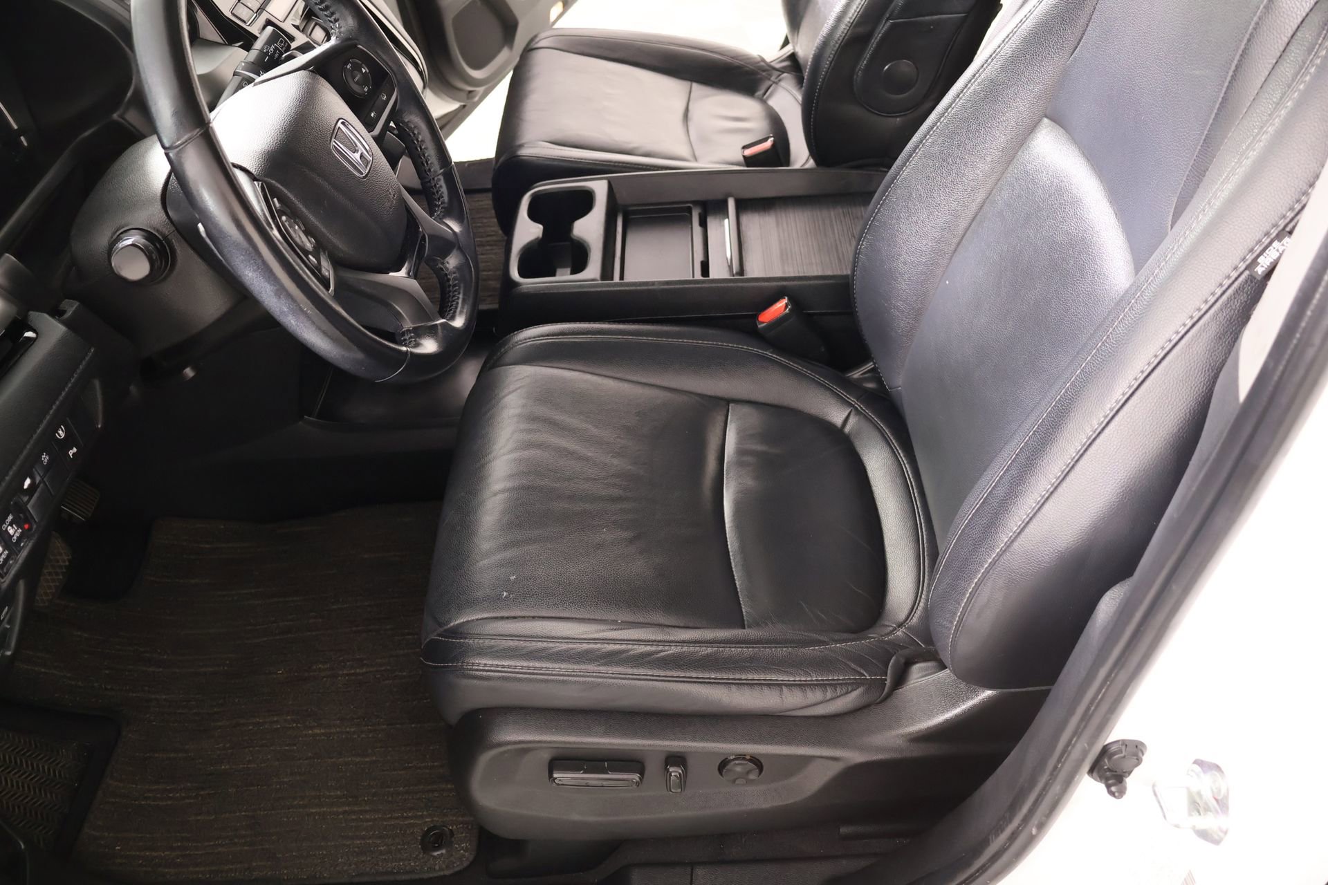 Used 2022 Honda Odyssey Touring image 11