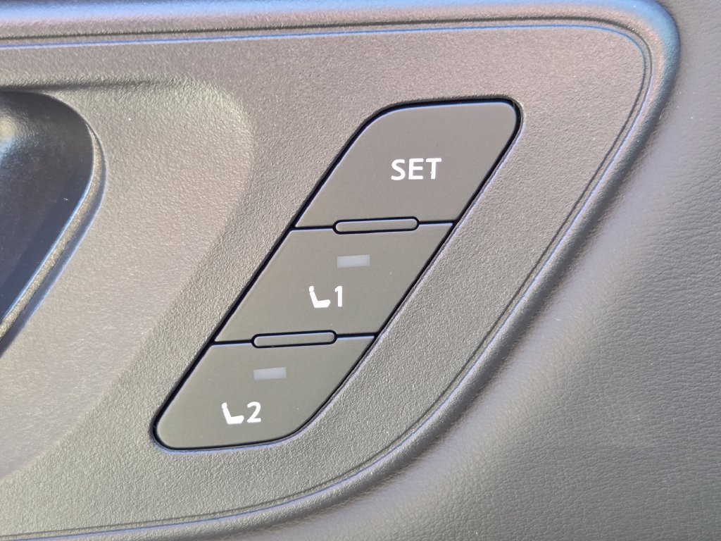 Used 2023 Nissan Rogue SL w/ SL Premium Package AWD/4WD image 11