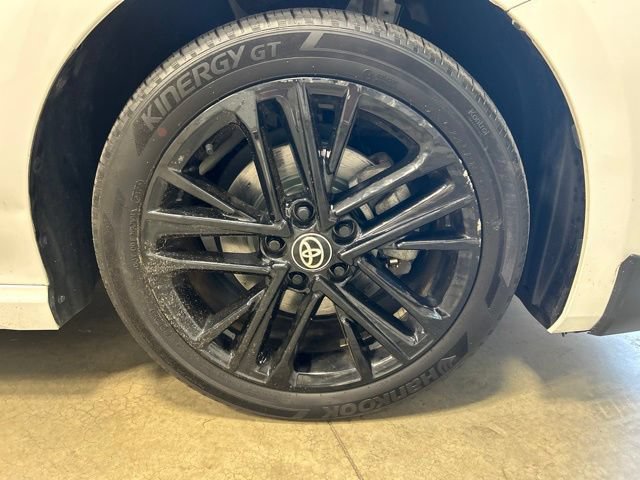 Used 2025 Toyota Camry SE w/ Convenience Package AWD/4WD image 11