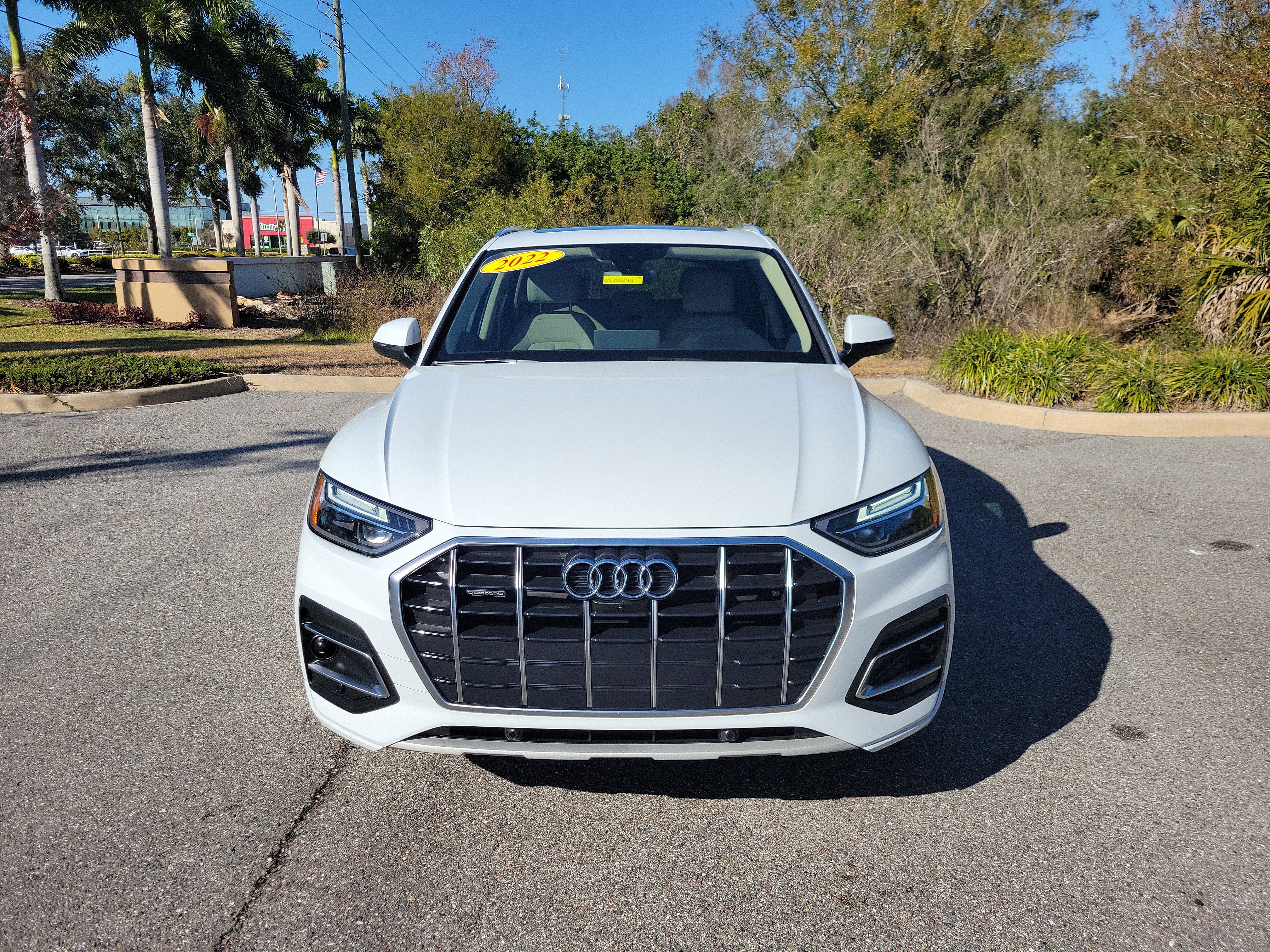Used 2022 Audi Q5 2.0T Premium Plus image 2