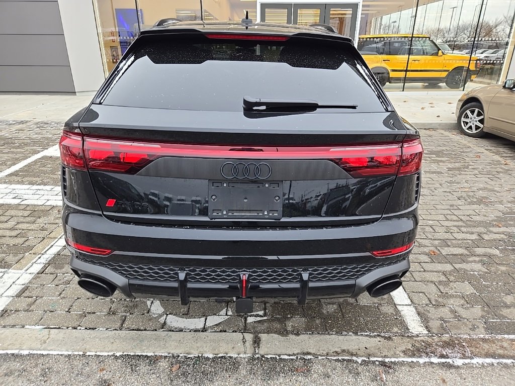 Used 2025 Audi RS Q8 performance image 6