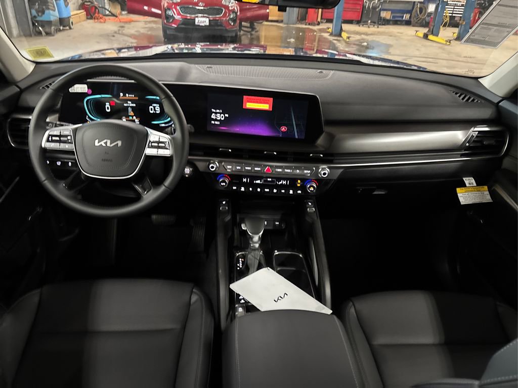 New 2025 Kia Telluride S image 22