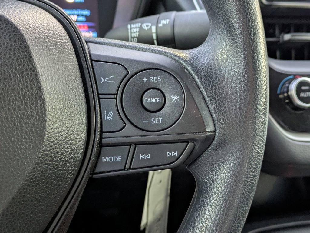 Certified 2022 Toyota Corolla LE image 26