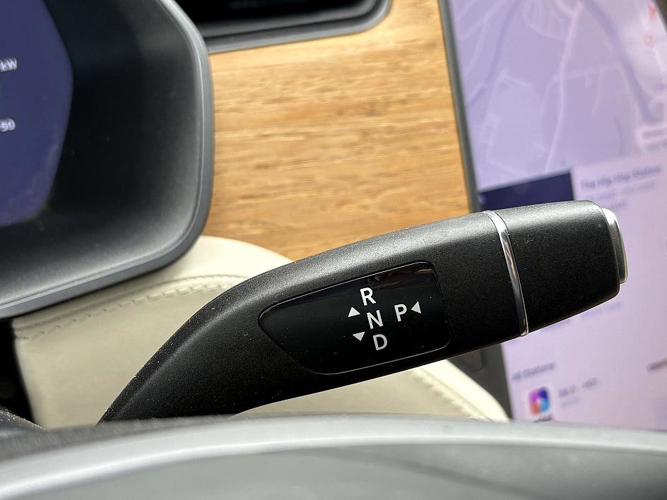 Used 2020 Tesla Model S Performance image 23