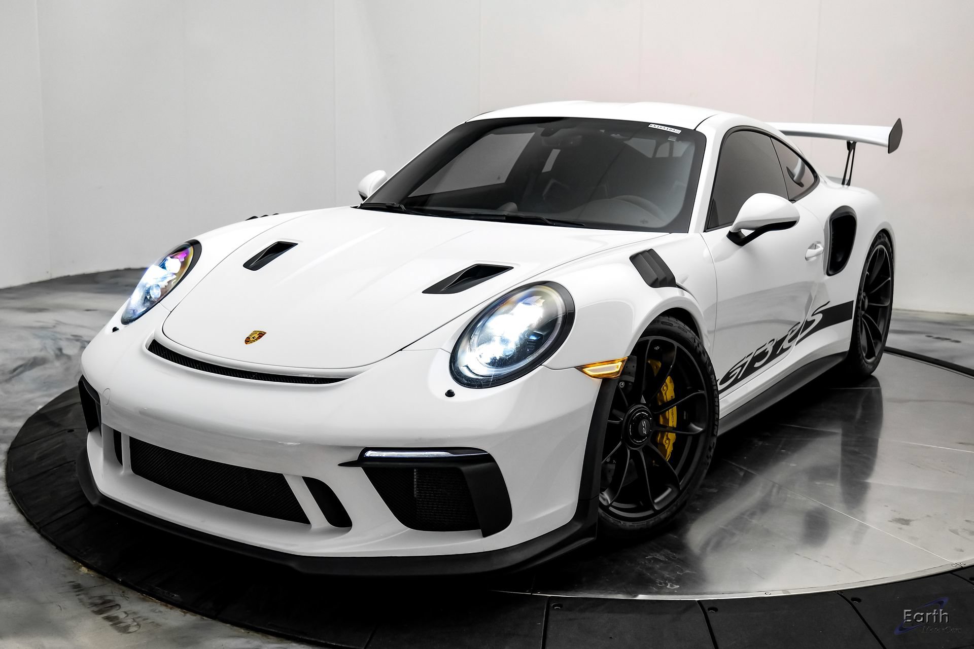 Used 2019 Porsche 911 GT3 RS RWD image 5