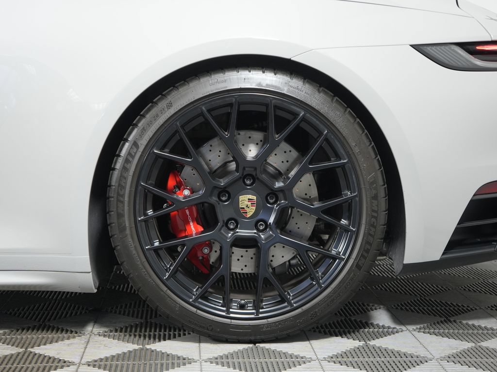 Certified 2022 Porsche 911 Carrera GTS RWD image 21