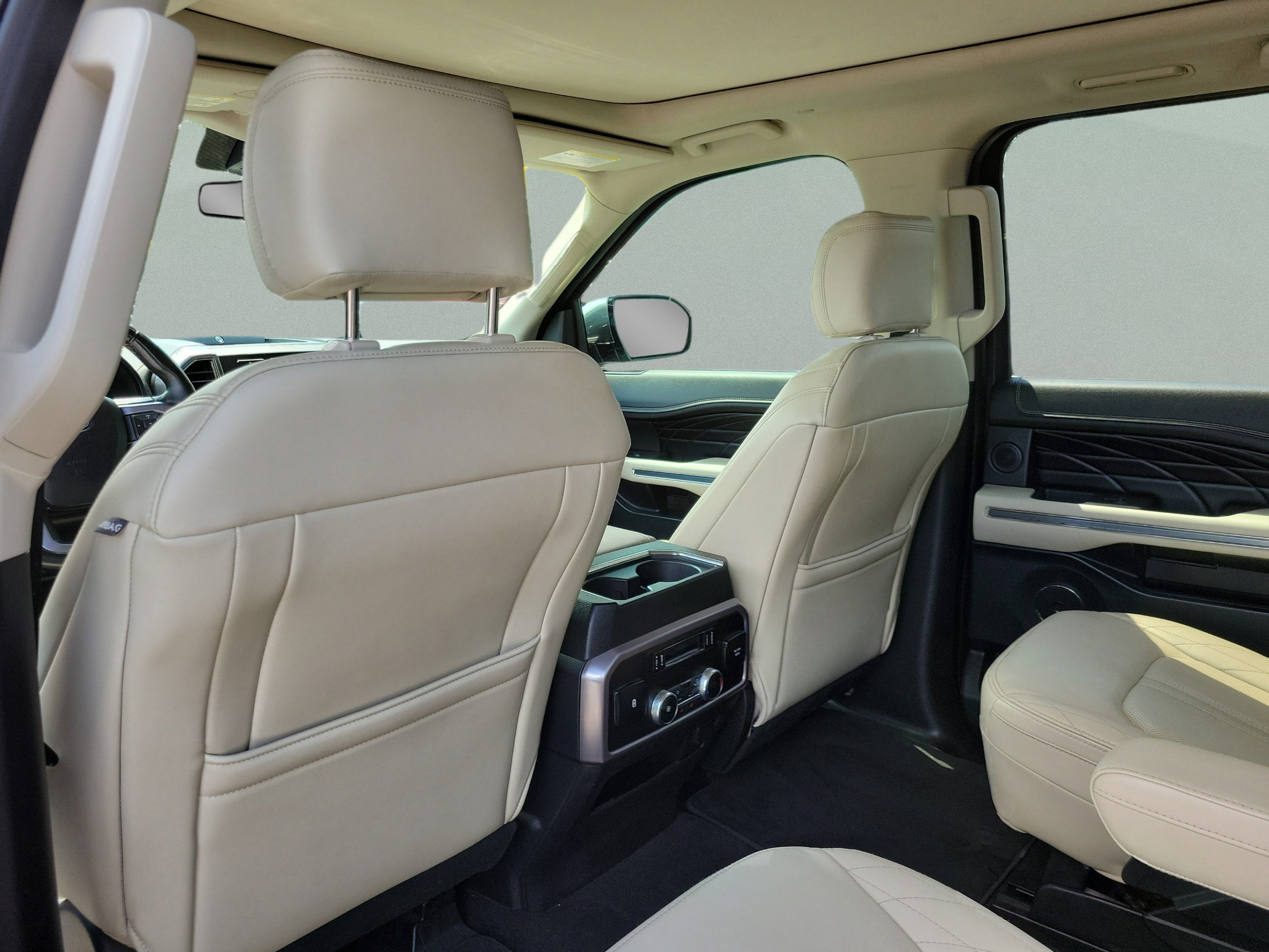 Used 2019 Ford Expedition Platinum RWD image 12