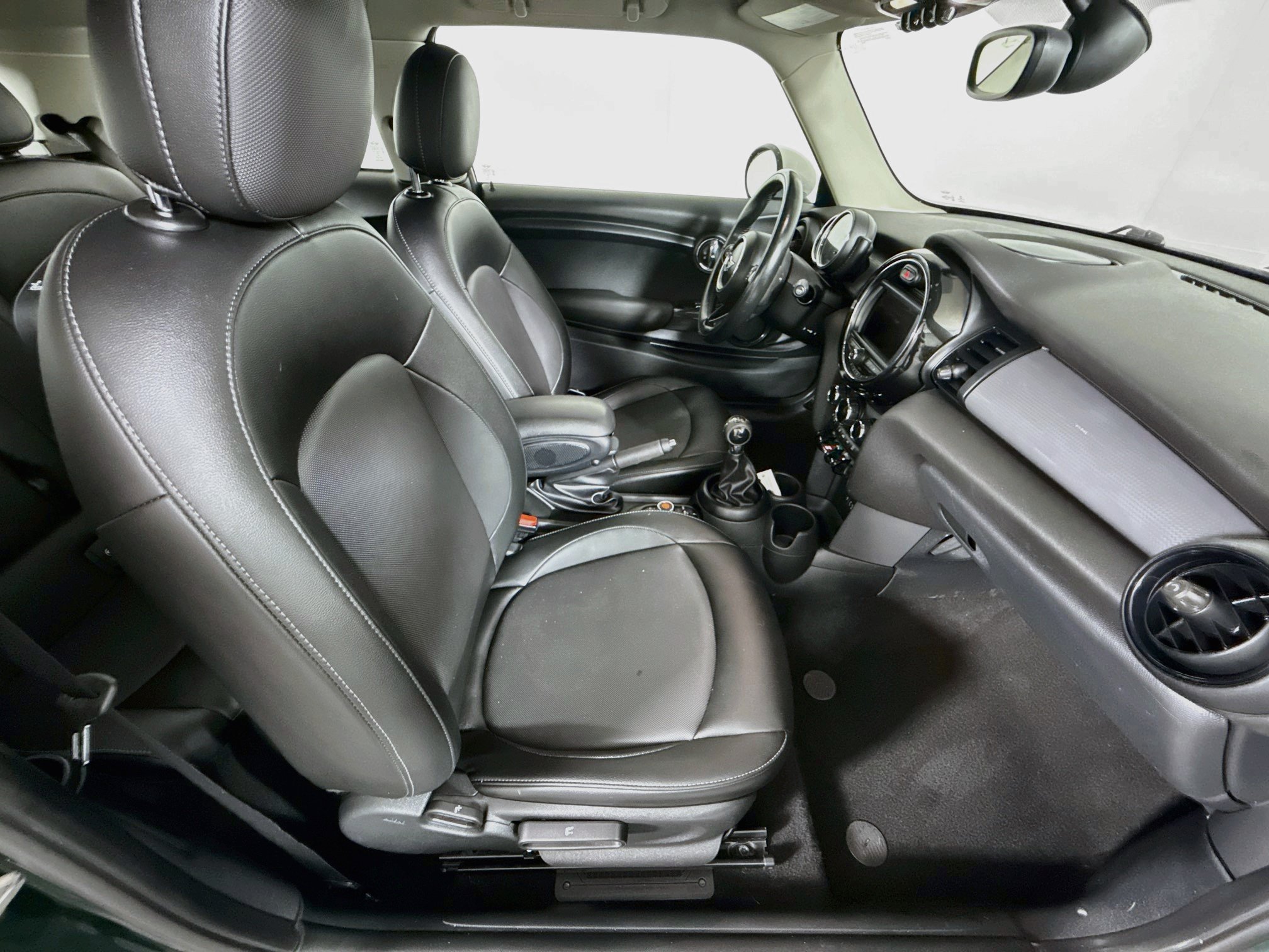 Used 2017 MINI Cooper 2-Door Hardtop FWD image 25