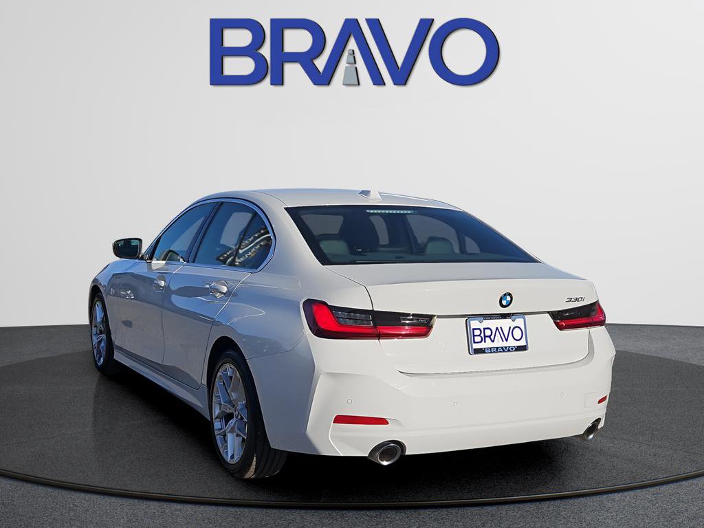 Used 2025 BMW 330i Sedan RWD image 7