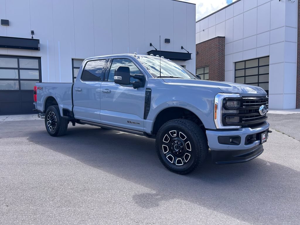 Used 2026 Ford F350 Platinum AWD/4WD image 1