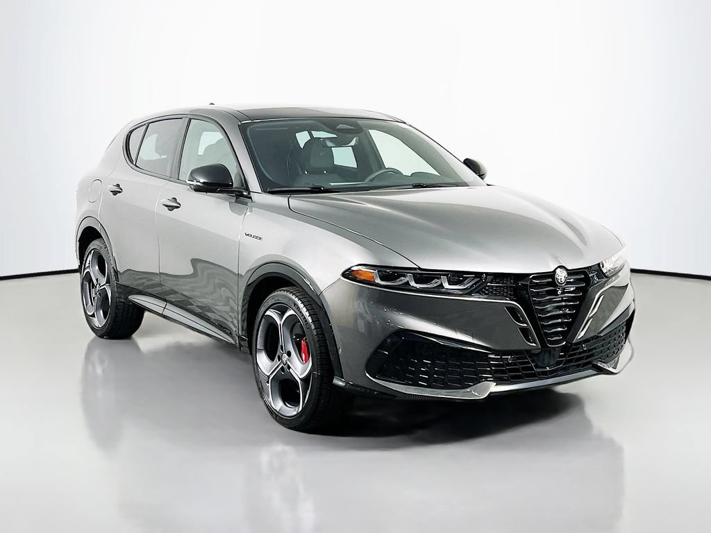 New 2026 Alfa Romeo Tonale w/ Quick Order Package 23H Volce AWD/4WD image 1
